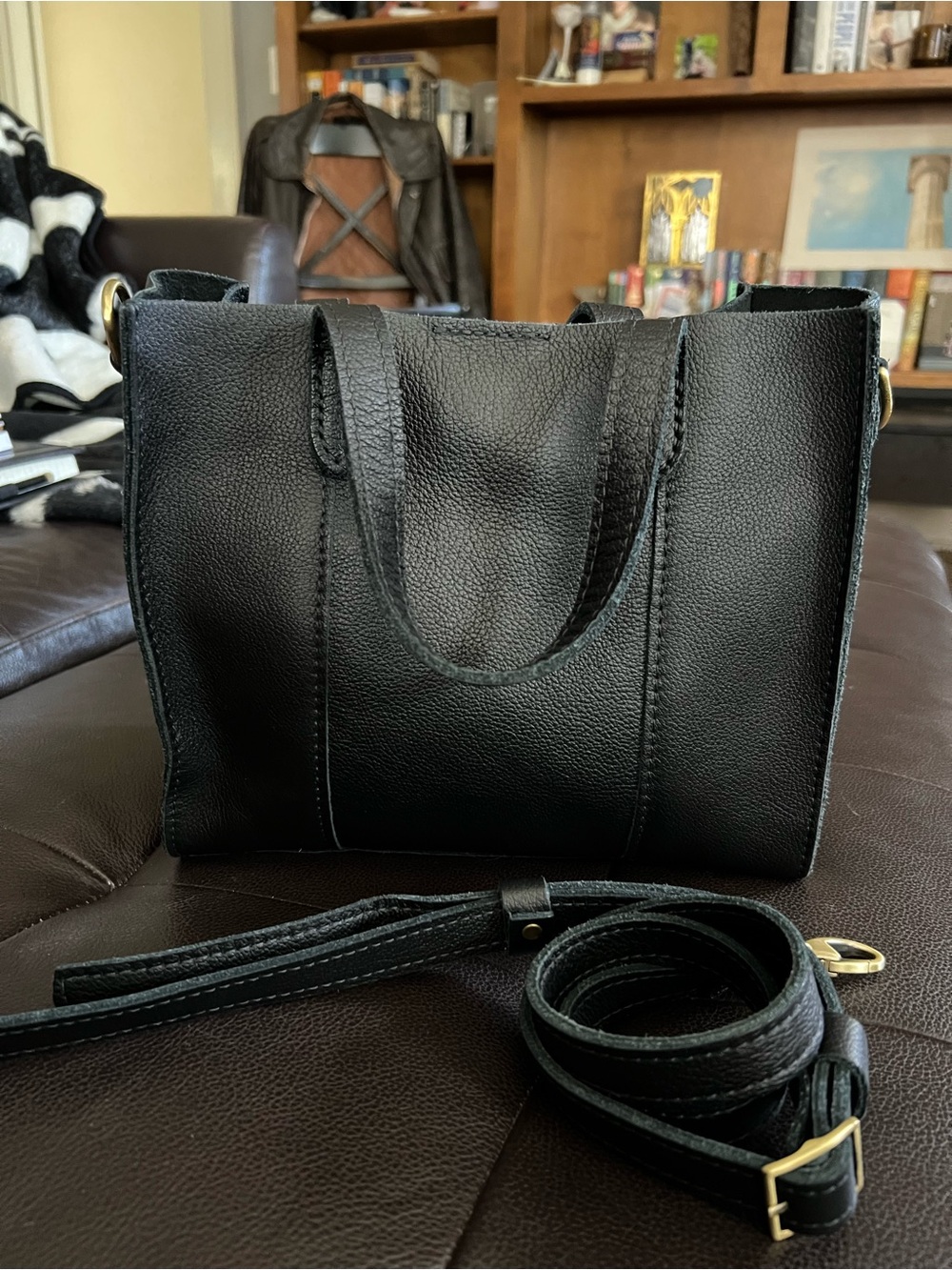 Portland Leather Black Pebble Lola Crossbody Tote with Removable Strap - Picture 4 of 10